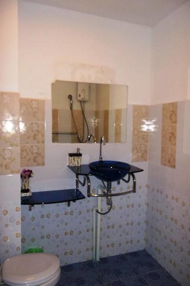 Cha-Am Seaside Hotel Bagian luar foto