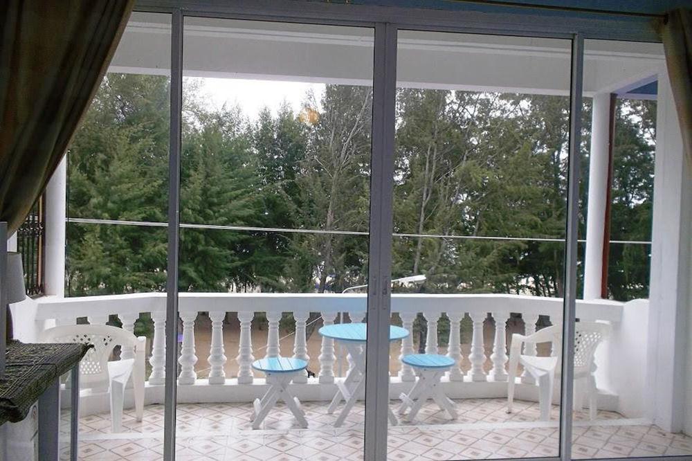 Cha-Am Seaside Hotel Bagian luar foto