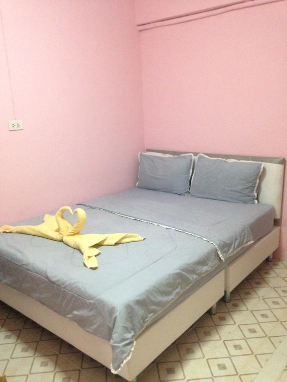 Cha-Am Seaside Hotel Bagian luar foto